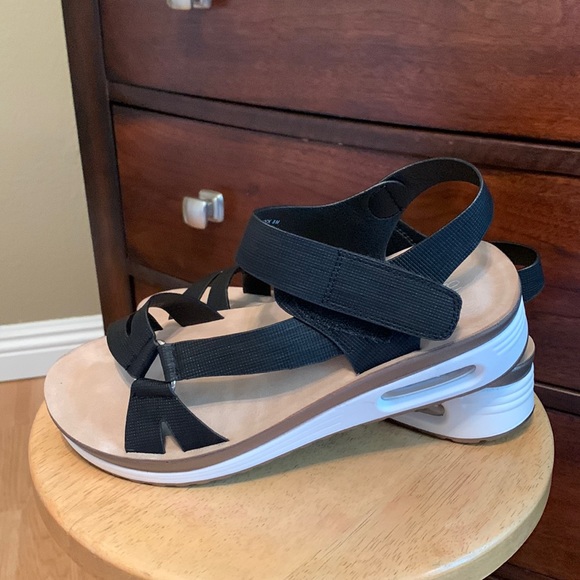 annie Comfort Shoes Nwt Black Wedge Sandals Poshmark